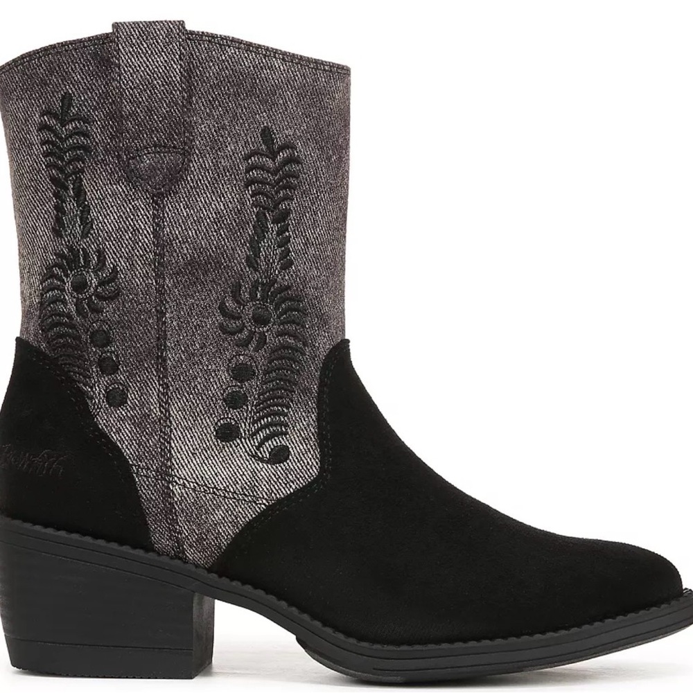 Elegant Black and Gray Heeled Boots